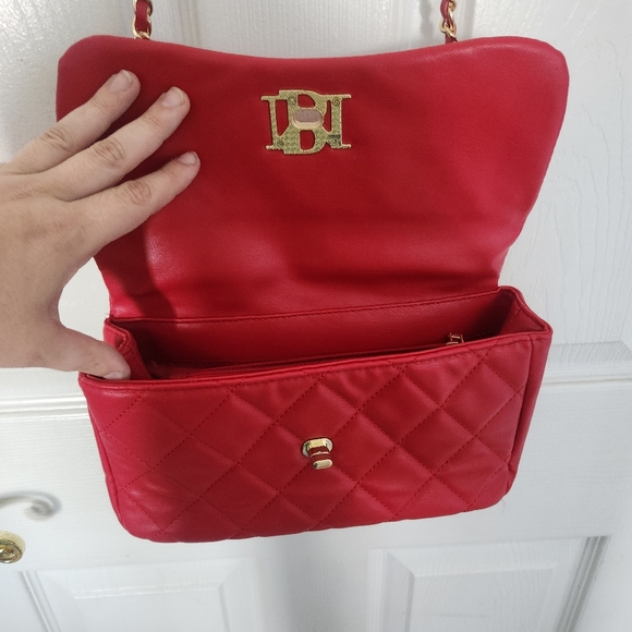 Badgley Mischka Red Quilted Leather Shoulder Bag with Chain Detail - Picture 5 of 9